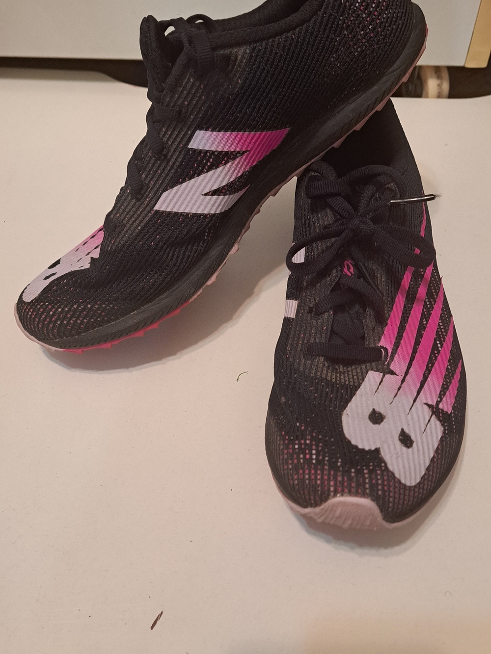 New Balance Women’s Black and Pink XC Athletic Running Sneakers